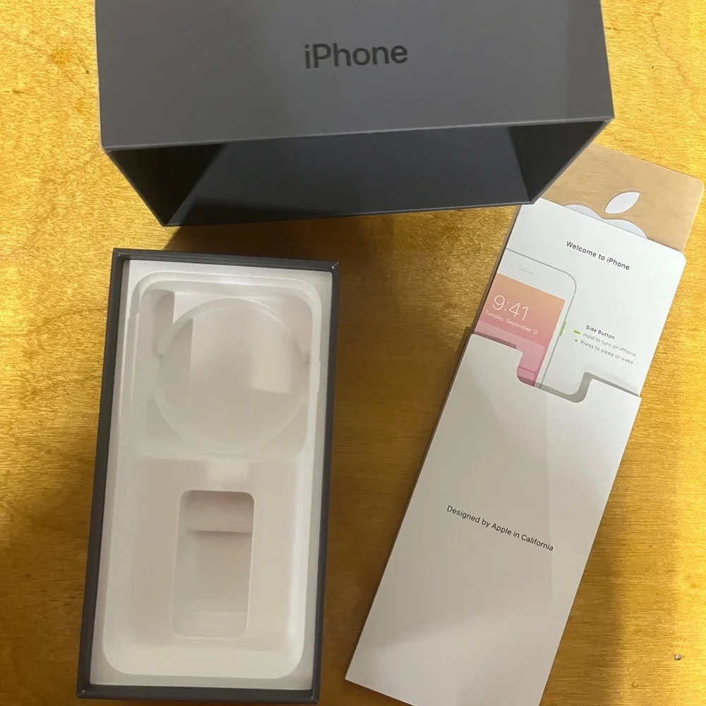 Apple iPhone 8 Box only - space grey